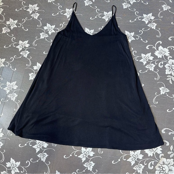 Aritzia Talula Crescent V-Neck Tank Dress in Grey Sz XS - Picture 4 of 11